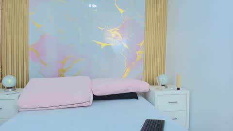 Alisha online show from September 2025 12:19:01 PM