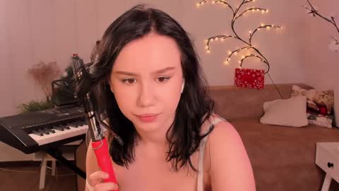 Snapshot of alisia_mars chatting on January 2025 05:41:02 AM Alisia online show from January 2025 05:41:02 AM