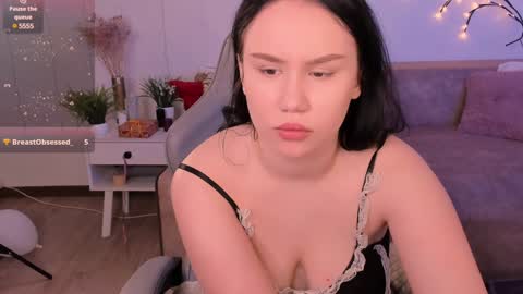 Snapshot of alisia_mars chatting on January 2025 07:15:02 AM Alisia online show from January 2025 07:15:02 AM