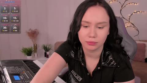 Snapshot of alisia_mars chatting on January 2025 12:06:02 PM Alisia online show from January 2025 12:06:02 PM