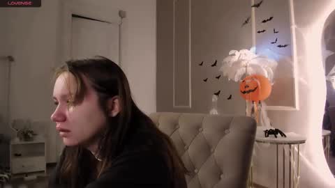 Alisia online show from October 2025 05:51:01 AM