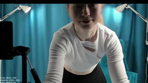 Snapshot of aliska_dark chatting on February 2025 12:26:02 PM Alice online show from February 2025 12:26:02 PM