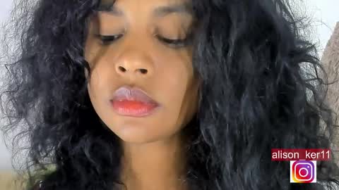 Snapshot of alison_ker chatting on February 2025 01:09:01 AM Sofias house online show from February 2025 01:09:01 AM