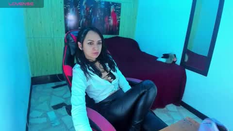 ALISON MOON online show from October 2025 12:03:01 PM