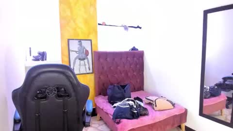 ALISON MOON online show from October 2025 11:53:01 AM