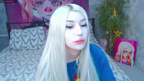 Snapshot of alison_moonlight chatting on January 2025 10:57:01 PM Alison online show from January 2025 10:57:01 PM