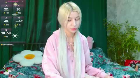 Snapshot of alison_moonlight chatting on March 2026 07:54:02 PM Alison online show from March 2026 07:54:02 PM