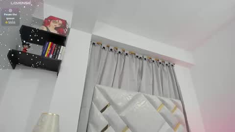 Snapshot of alison_thomas1 chatting on October 2025 03:20:01 PM alison online show from October 2025 03:20:01 PM