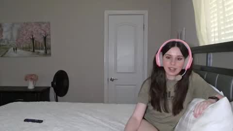 Alison Fields online show from March 2026 06:57:01 PM