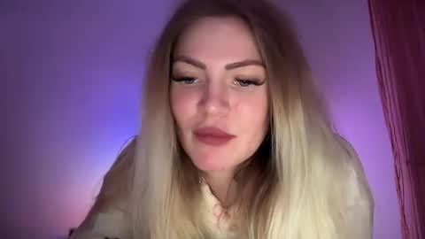 Snapshot of alisonlaurentis chatting on October 2025 09:21:02 PM Ecate online show from October 2025 09:21:02 PM