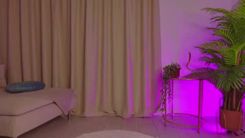 Snapshot of alissa_foxx chatting on September 2025 05:40:02 AM alissa_foxx online show from September 2025 05:40:02 AM