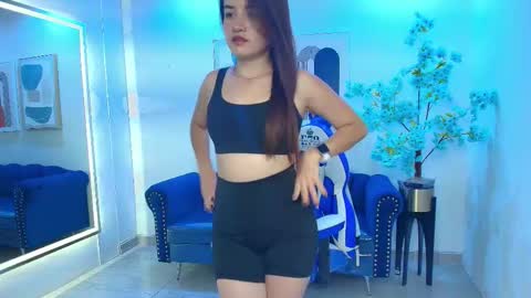 Alissa  online show from December 2025 07:09:01 PM