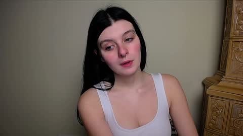 Alissa online show from February 2025 01:22:01 PM