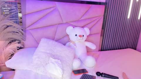 Alisse Miller online show from June 2026 04:57:01 AM