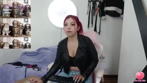 Alissia online show from February 2025 01:30:01 PM