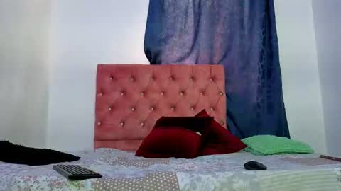 alisson0002 online show from June 2026 07:05:02 PM