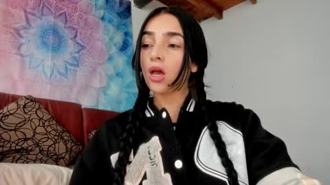 Alisson369  online show from September 2025 12:41:01 PM