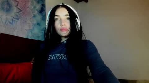 Alisson369  online show from October 2025 10:13:02 AM