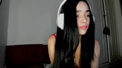 Alisson369  online show from April 2026 08:20:01 AM