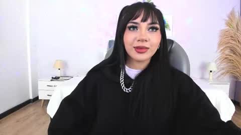 alisson__cortez online show from October 2025 05:37:01 AM