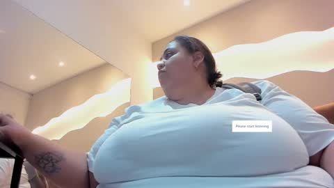 Alisson online show from November 2025 11:12:02 AM