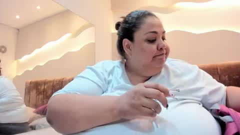 Snapshot of alisson_am chatting on April 2026 11:30:02 AM Alisson online show from April 2026 11:30:02 AM