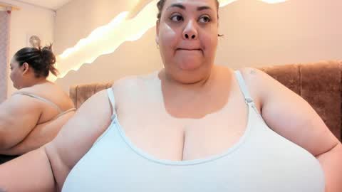 Snapshot of alisson_am chatting on April 2026 10:09:01 AM Alisson online show from April 2026 10:09:01 AM