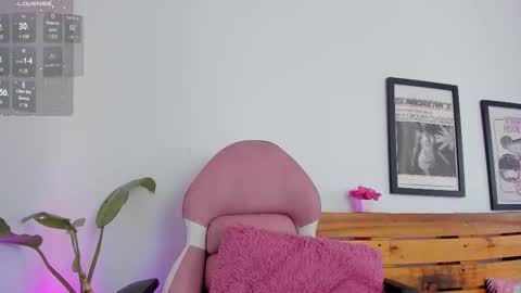 Alisson  online show from March 2026 09:33:02 PM