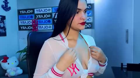 Snapshot of alisson_evans__ chatting on March 2026 08:26:02 PM alisson_evans__ online show from March 2026 08:26:02 PM