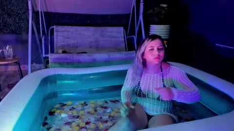 Snapshot of alissonjoneess chatting on October 2025 12:15:02 PM Alisson Joness online show from October 2025 12:15:02 PM