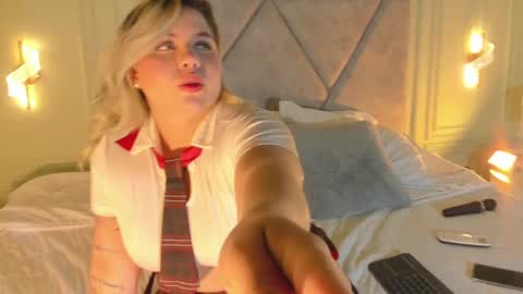 Snapshot of alissonjoneess chatting on November 2025 04:55:01 AM Alisson Joness online show from November 2025 04:55:01 AM