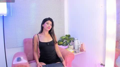 Snapshot of alissonskinny chatting on October 2025 11:11:02 AM Alisson online show from October 2025 11:11:02 AM