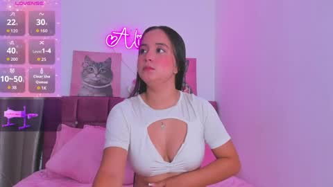 Alisson  online show from May 2026 01:59:01 PM