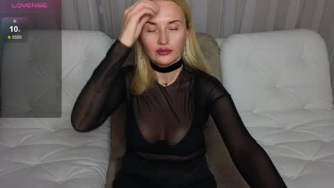 Snapshot of alisssarose chatting on December 2024 04:28:01 PM alisssarose online show from December 2024 04:28:01 PM