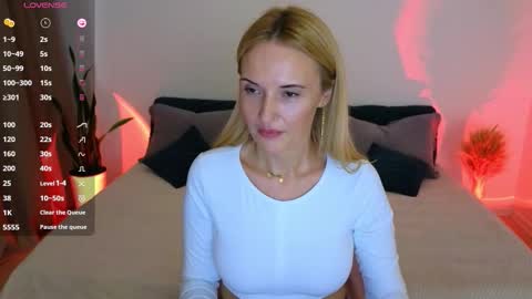 Snapshot of alisssarose chatting on October 2025 08:41:02 PM alisssarose online show from October 2025 08:41:02 PM