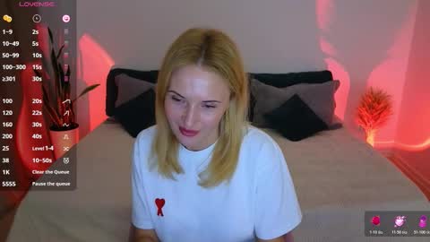 Snapshot of alisssarose chatting on November 2025 10:53:02 PM alisssarose online show from November 2025 10:53:02 PM