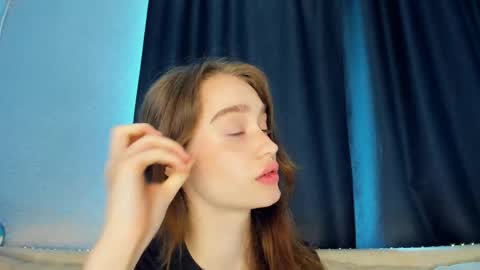 Alivia online show from May 2026 08:44:01 AM