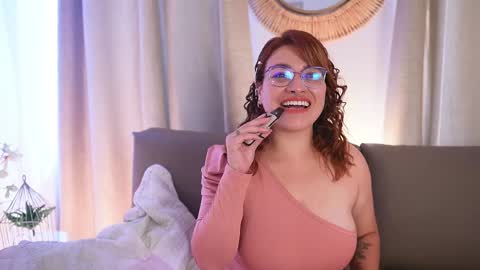 Alix online show from March 2025 08:11:01 PM