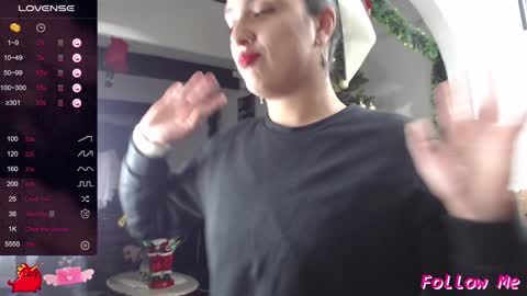 Snapshot of alix_beltran chatting on January 2025 10:51:01 PM Alix online show from January 2025 10:51:01 PM