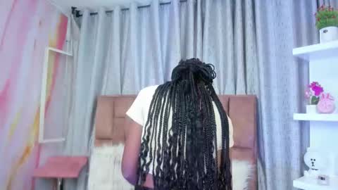 alix noa online show from February 2026 07:23:02 PM