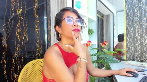 Snapshot of alixlong chatting on December 2024 08:56:01 AM Alix online show from December 2024 08:56:01 AM