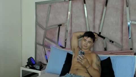 alix online show from October 2025 09:13:01 PM