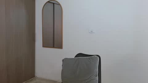 alix online show from December 2025 02:30:02 AM