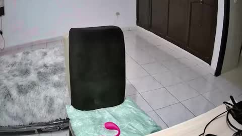 Alix online show from April 2026 09:50:02 PM