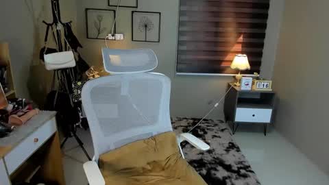 hello your lovely ALIYAH online show from January 2025 05:58:01 AM