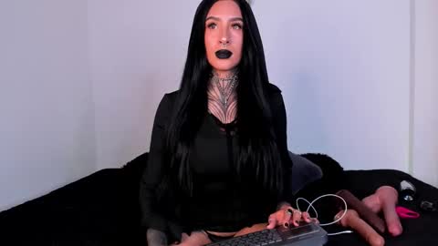 Aliz online show from September 2025 12:15:01 AM