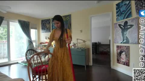 Alize Zaide online show from April 2026 06:34:01 PM