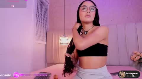 alizza_ online show from February 2026 11:42:02 AM