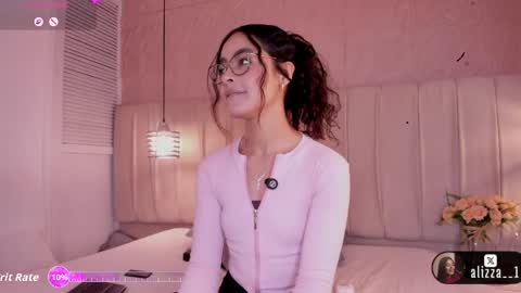 alizza_ online show from April 2026 11:49:02 AM