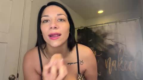 Alizzz96 online show from March 2026 07:37:01 PM